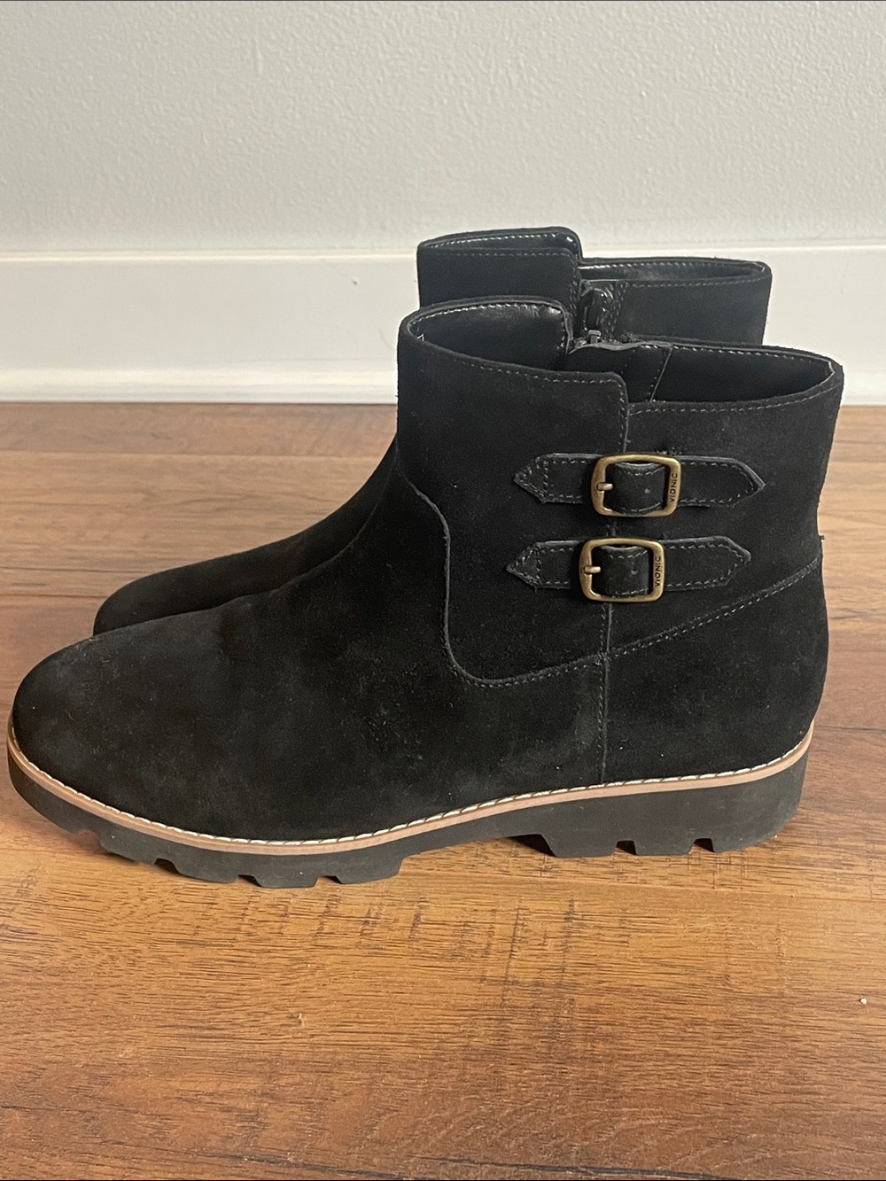 Vionic Carissa Black Suede Booties Size 8